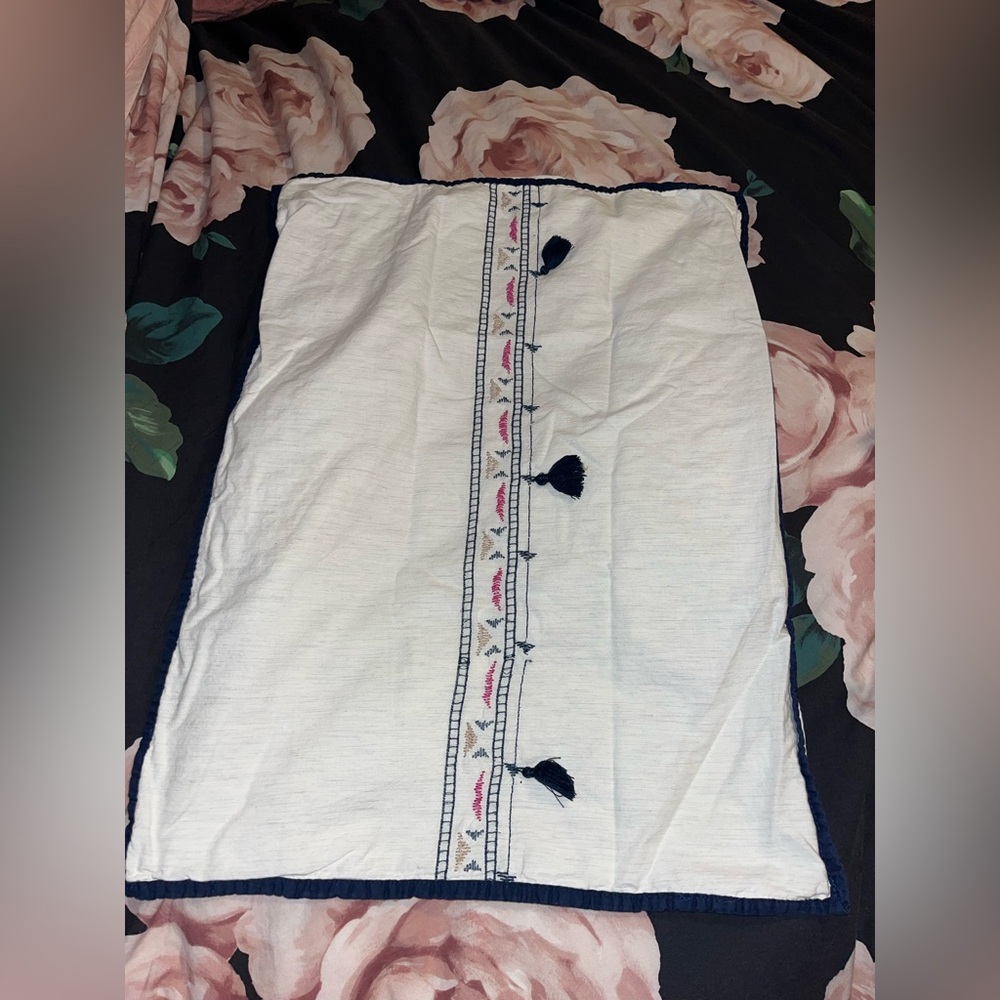 Opalhouse ~ Cream Pillowcase with Embroidery and Tassels~100% Cotton~1 sham